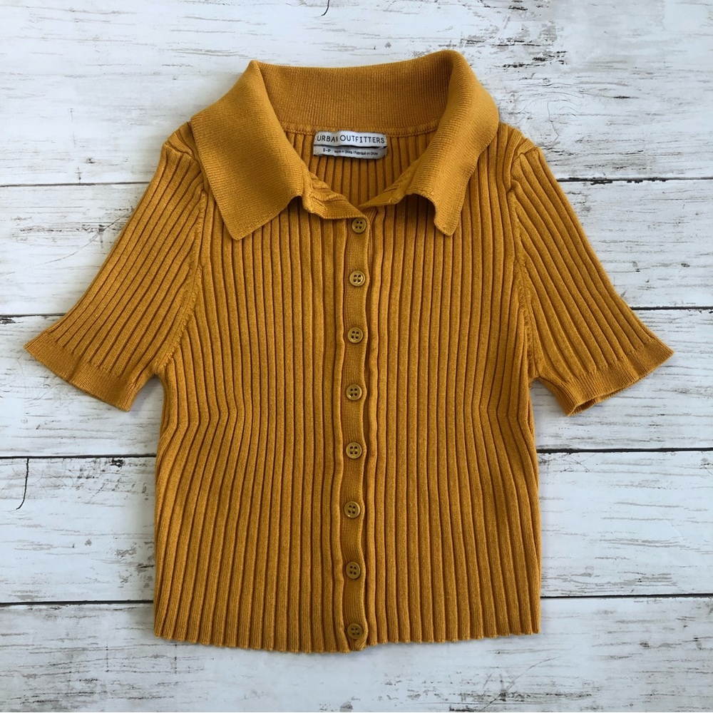 URBAN OUTFITTERS Women Yellow Cropped Short Sleeve Button Down Pullover Sz S/P